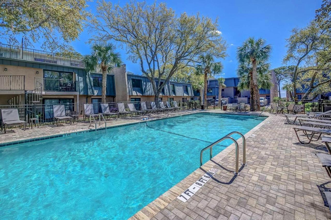 Ocean Villas Deluxe - Oceanfront Villa - Steps To Beach - Great Location - Heated Pool April Hilton Head Island Exterior photo