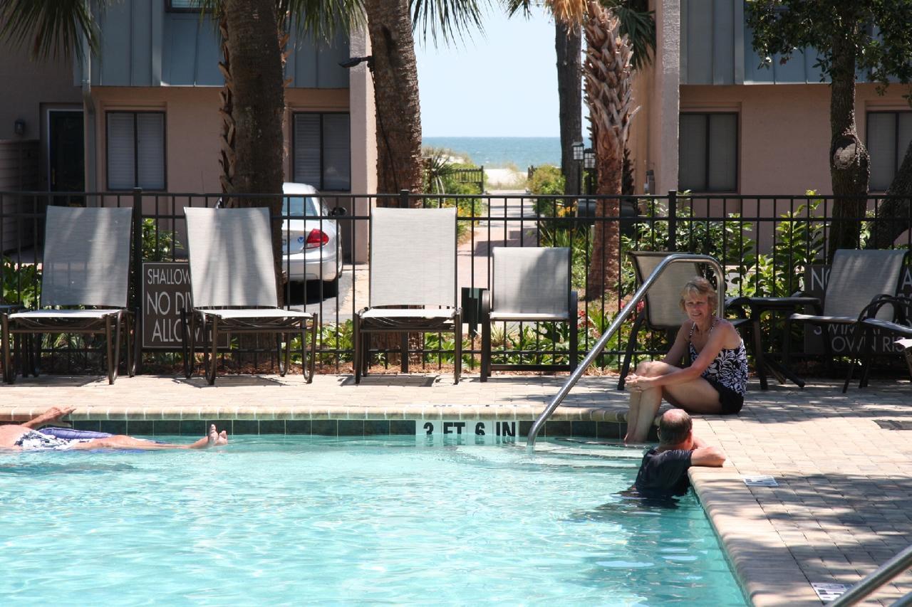 Ocean Villas Deluxe - Oceanfront Villa - Steps To Beach - Great Location - Heated Pool April Hilton Head Island Exterior photo